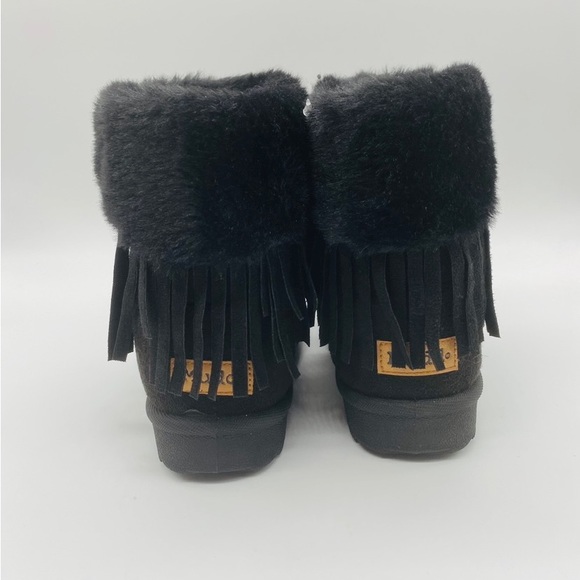 Mudd Girls Cherry Fringe Cozy Boot Size 10 - Picture 6 of 9
